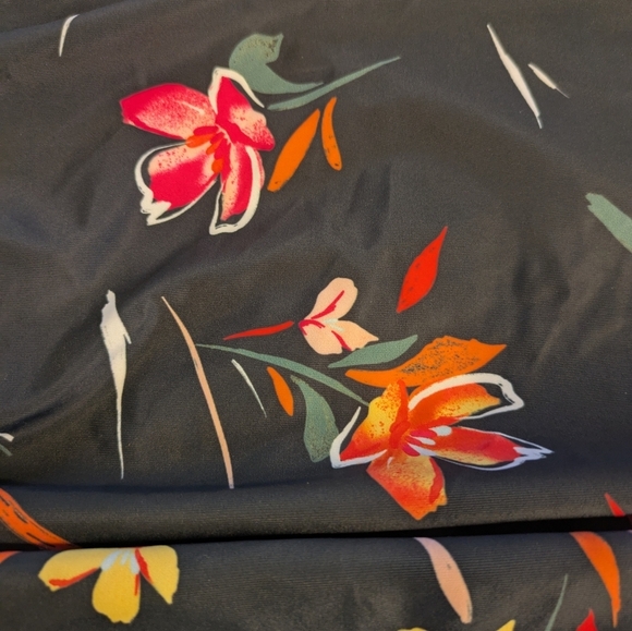 2/$25-Quintsoul Good Vibrations Cami Takini Top NWOT Size Small - Picture 13 of 13